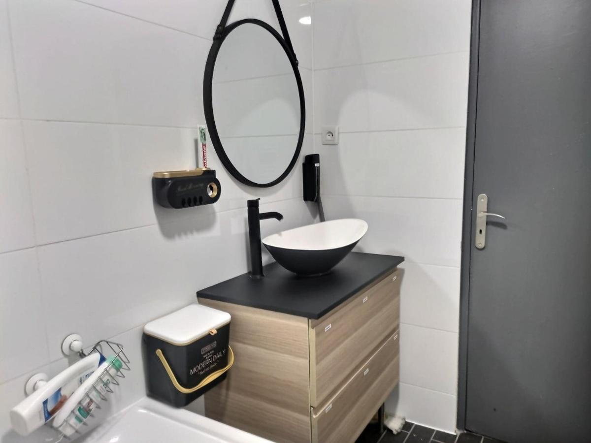 Chambre Privee 23M - Canape Lit - Wifi - Appart 120M Woippy Εξωτερικό φωτογραφία